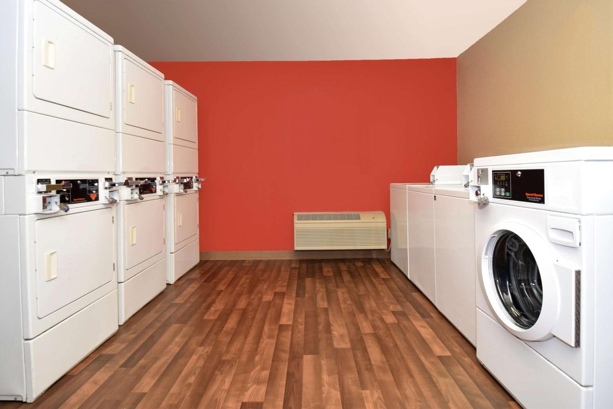 Extended Stay America Suites - Chicago - Midway Bedford Park Bagian luar foto