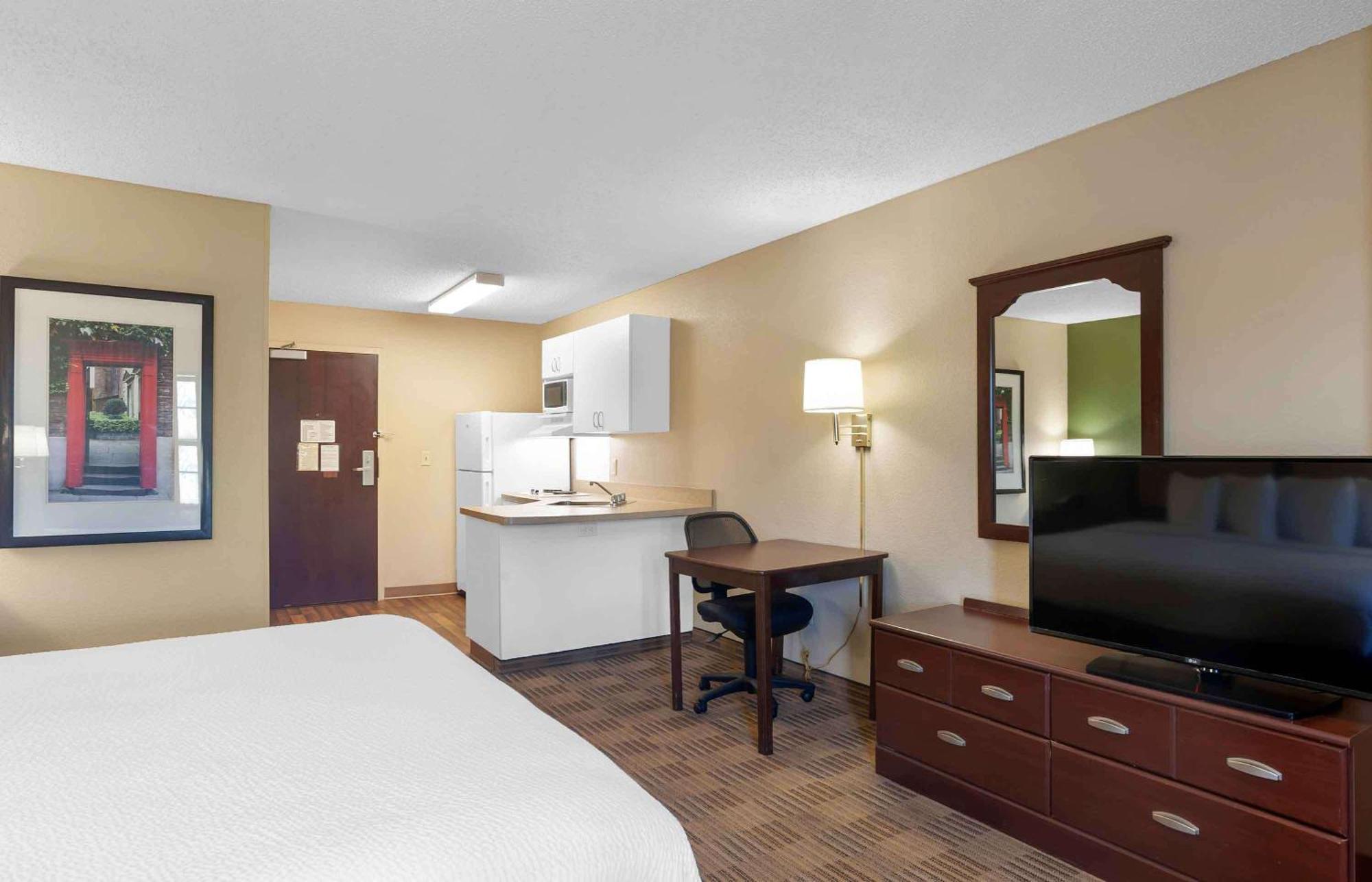 Extended Stay America Suites - Chicago - Midway Bedford Park Bagian luar foto