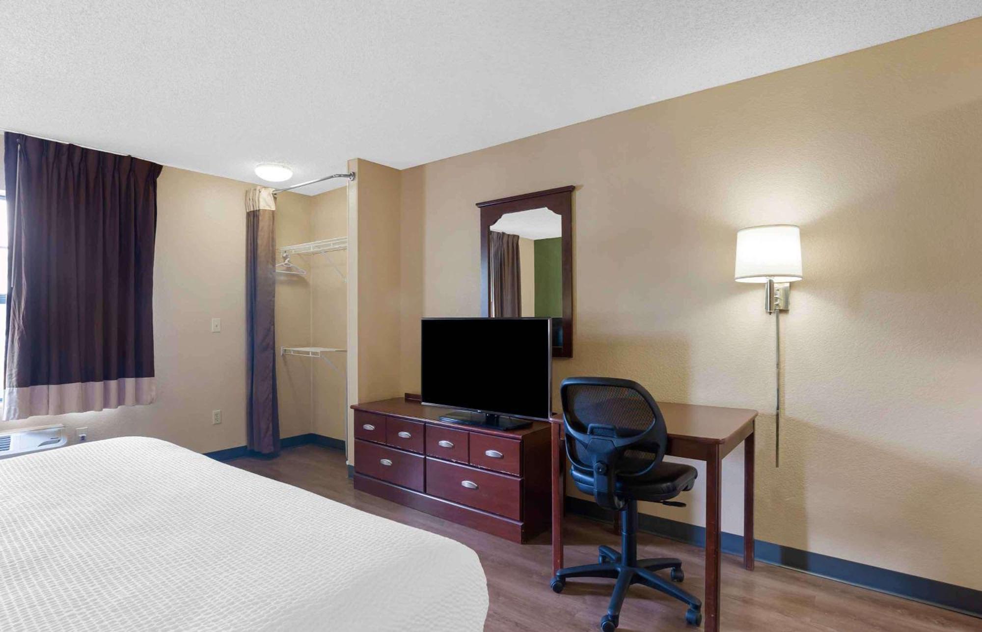 Extended Stay America Suites - Chicago - Midway Bedford Park Bagian luar foto