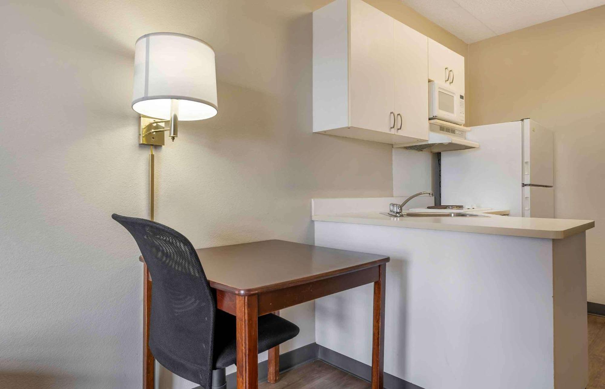 Extended Stay America Suites - Chicago - Midway Bedford Park Bagian luar foto