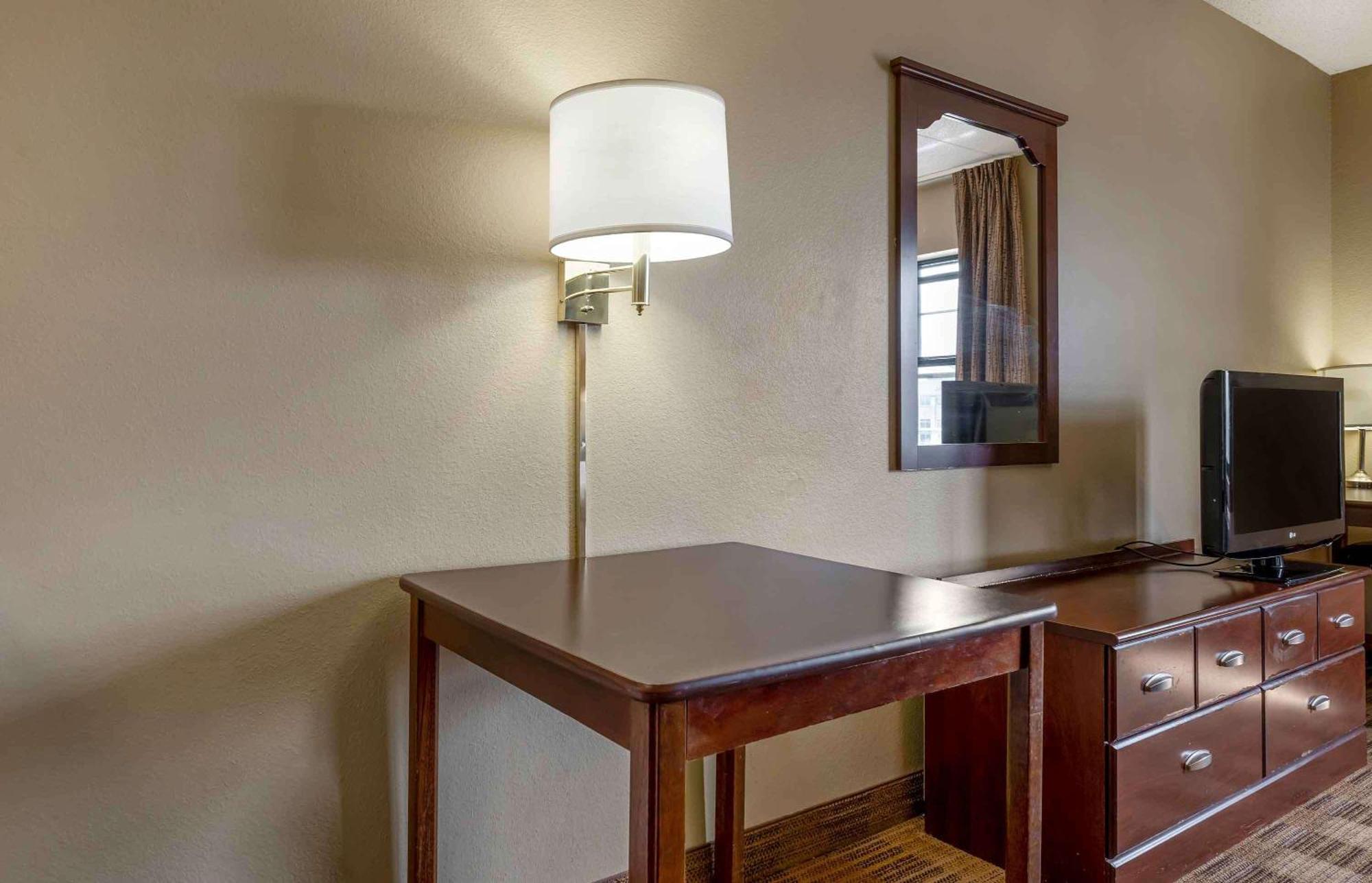 Extended Stay America Suites - Chicago - Midway Bedford Park Bagian luar foto