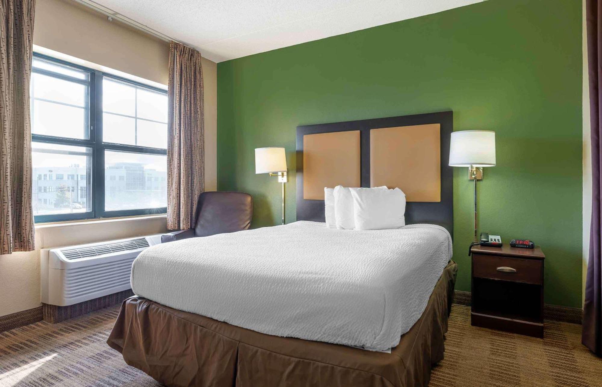 Extended Stay America Suites - Chicago - Midway Bedford Park Bagian luar foto
